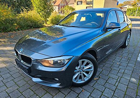 BMW 320i Lim. Aut. Sound Navi