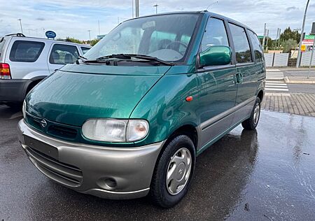 Nissan Serena 2.0I SE