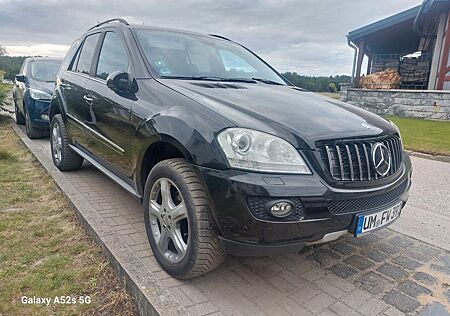 Mercedes-Benz ML 350 -