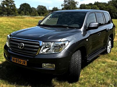 Toyota Land Cruiser 4,5-l-V8-D-4D Executive Automat...