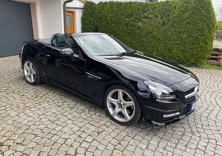 Mercedes-Benz SLK 200 -AMG Panoramadach top gepflegt