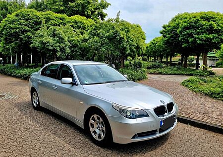 BMW 520i Autom.; HU NEU, 2.Hd.,XENON,LEDER,ALU, SZHZ