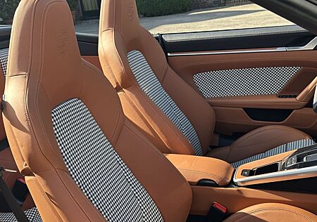 Porsche 992 911 Turbo S Cabriolet HERITAGE DESIGN*SPORT