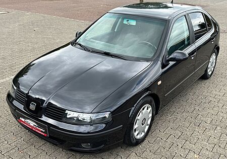Seat Leon 1,6 16V GENIO KLIMAAUTOMATIK / TÜV: 08-2026
