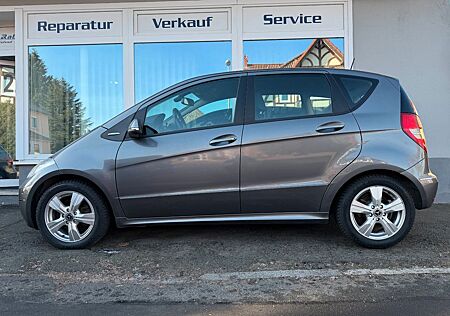 Mercedes-Benz A 160 Avantgrade + Automatik + PTS + Sitzheizung