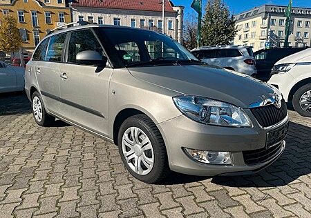 Skoda Fabia Combi Ambition 1.Hand /DSG/NAVI /TEMPOMAT