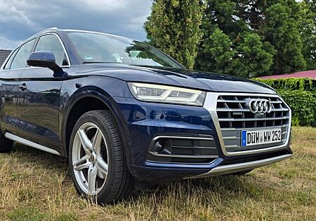 Audi Q5 2.0 TFSI S tronic quattro sport - AHK