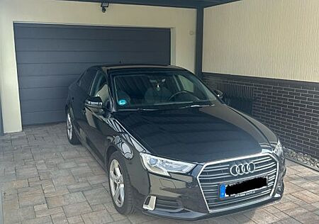 Audi A3 30 TFSI S tronic sport sport