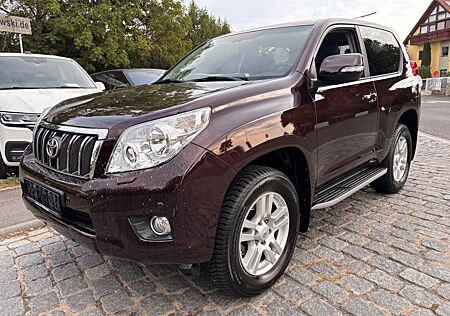 Toyota Land Cruiser 3.0 D-4D 6-Gang Schalter Webasto