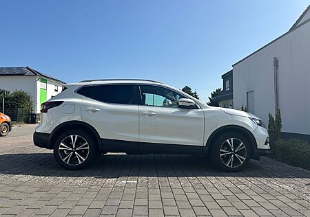 Nissan Qashqai 1.3 DIG-T N-Way N-Way