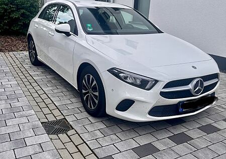 Mercedes-Benz A 180 - Junge Sterne Garantie von Mercedes- Benz