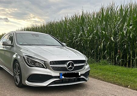Mercedes-Benz CLA 200 Shooting Brake CLA 200 AMG Line Shoo...