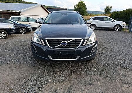 Volvo XC 60 AWD R-Design AHK XENON KLIMAAUT