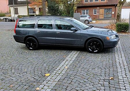 Volvo V70 2.4
