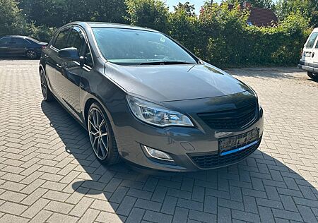 Opel Astra J Lim. 5-trg. Edition / Tüv neu / euro 5