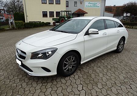 Mercedes-Benz CLA 200 Shooting Brake NAVI/Sportsitze/Teilleder