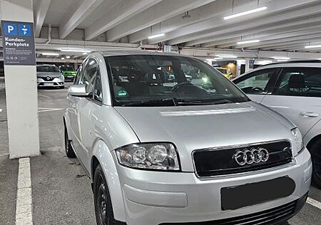 Audi A2 1.4 TÜV 10/26