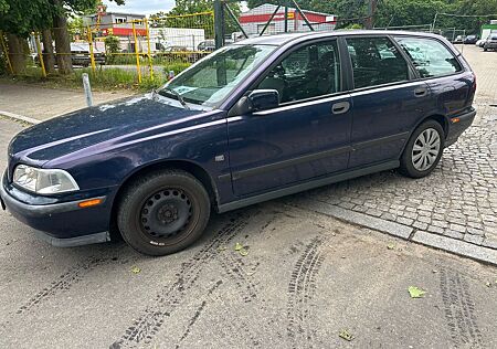 Volvo V40 1.8