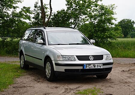 VW Passat Variant Volkswagen - Mini-Camper mit Fahrrad!!!