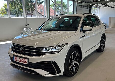 VW Tiguan Volkswagen R-Line4Motion-ACC-IQLight-AHK-Harmann-Cam