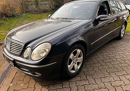 Mercedes-Benz E 320 CDI T AVANTGARDE