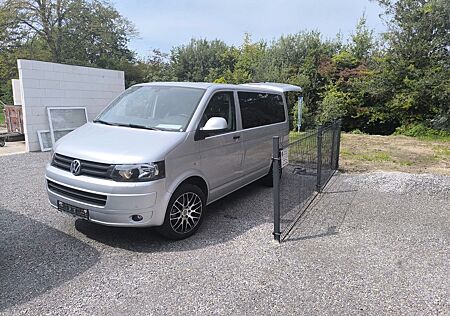 VW T5 Multivan Volkswagen Bus 2.0 biturbo 4 motion