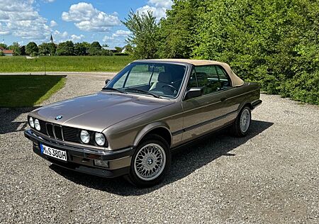 BMW 325i Cabrio E30 Chrommodell Zustand 1-