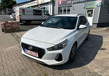 Hyundai i30 cw Trend Navi Kamera