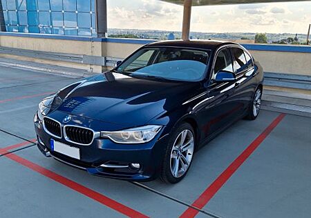 BMW 328i F30 Sport Line 360° Kamera Schaltgetriebe
