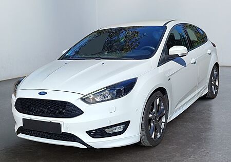 Ford Focus Lim. ST-Line