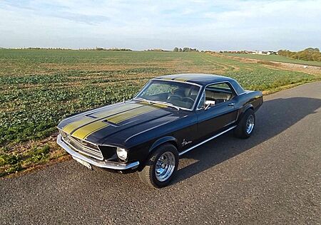 Ford Mustang 1967, 4,7cui, MANUAL