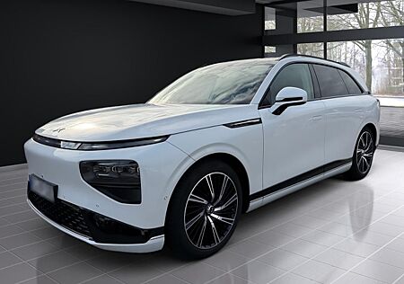 XPENG G9 AWD Performance 360 AHK DISTR KAMERA PANO PDC