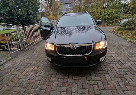 Skoda Superb 2.0 TDI DSG Active Combi Active