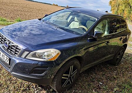 Volvo XC 60 XC60 DRIVe Momentum D4