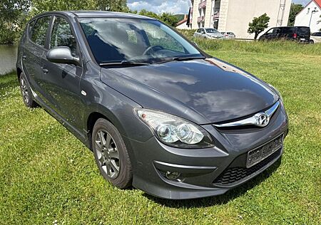 Hyundai i30 1.4 ***KLIMA***SITZHEIZUNG*TEMPOMAT