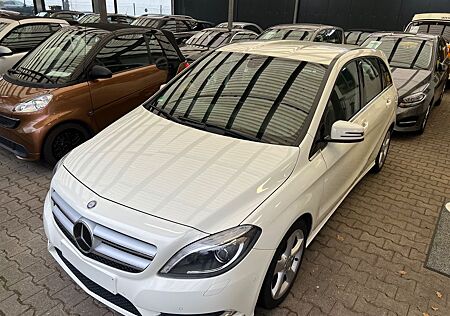 Mercedes-Benz B 180 B -Klasse Xenon Inspektion Tüv Au neu