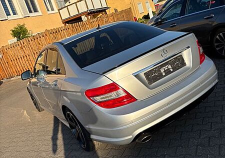 Mercedes-Benz C 200 AVANTGARDE