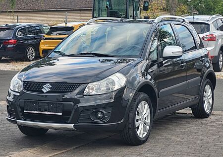 Suzuki SX4 Classic Style 4X4 Navi Neu Tüv