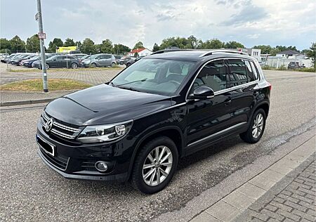 VW Tiguan Volkswagen Sport & Style BMT Top Zustand !