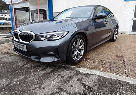 BMW 320d Sport Line/1.Hd/Virtual/AHK/Leder Navi/