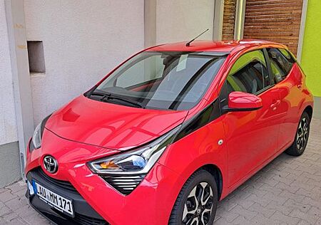 Toyota Aygo (X) Aygo 1,0-l-VVT-i Team Deutschland Team D...