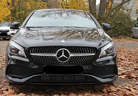 Mercedes-Benz CLA 200 Shooting Brake AMG Line AHK