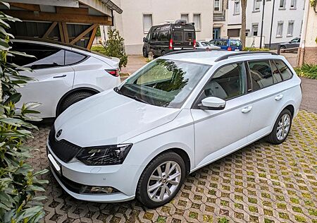 Skoda Fabia 1.2l TSI DSG 81kW Joy Combi Joy