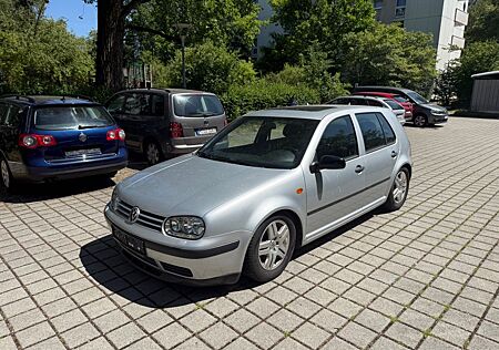 VW Golf Volkswagen 2.0 TÜV 2/26