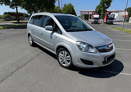 Opel Zafira 1.8 Family Plus, 140PS, 7 Sitzer, TÜV Neu