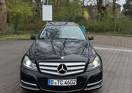 Mercedes-Benz C 250 BlueEFFICIENCY AVANTG. Autom. AVANTGARDE
