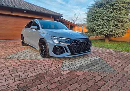 Audi RS3 RS 3 Sportback 2.5 TFSI quattro