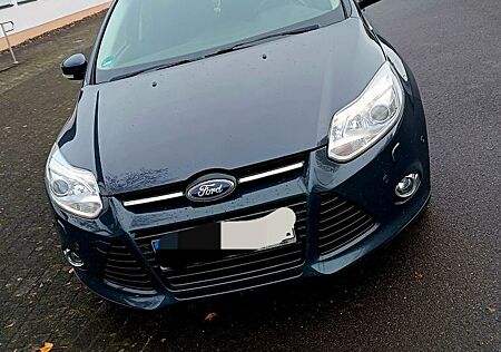 Ford Focus 2,0TDCi 120kW DPF Titanium Turnier Tit...