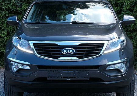 Kia Sportage 2.0 CRDi AWD Vision*1-Hand*Kamera*Navi*