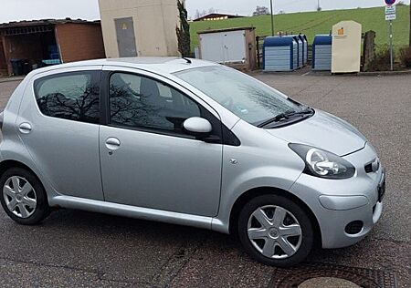 Toyota Aygo (X) AYGO Cool 5 Türen Klima el.FH 5L-Auto